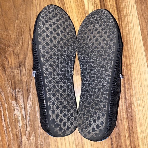 Toms Black sequins Classic Slip on Shoes. Size 3 Y - Picture 7 of 8